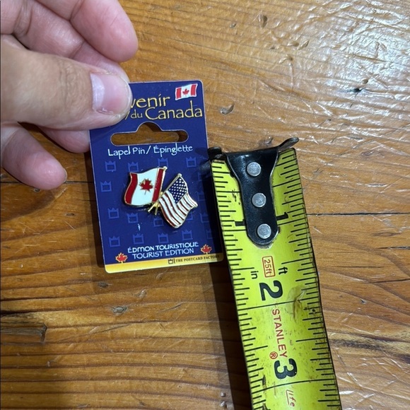 USA and Canada Metal Friendship Lapel Pin with Butterfly Clasp - Picture 4 of 5